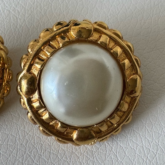 CHANEL 24K Gold Plated Faux Pearl Earrings in Very Good Used Condition - Picture 4 of 13